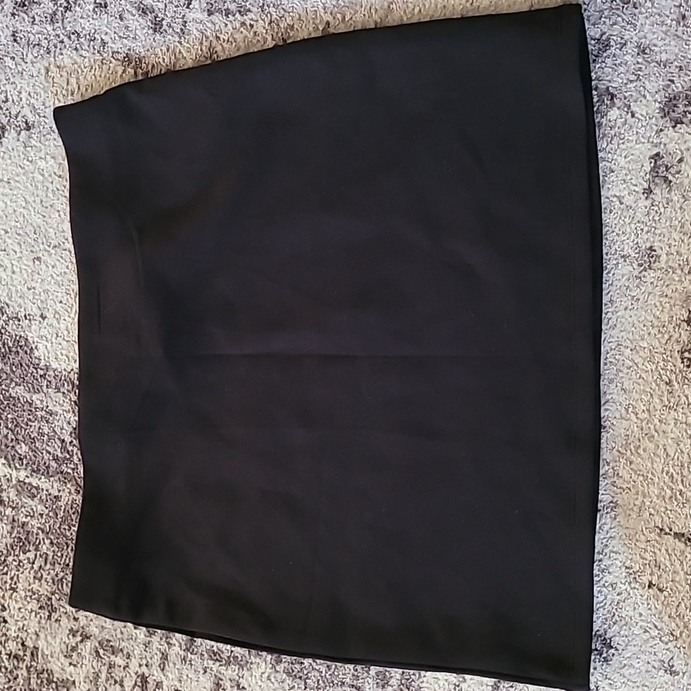 H&M Womens mini skirt Size Large NWT